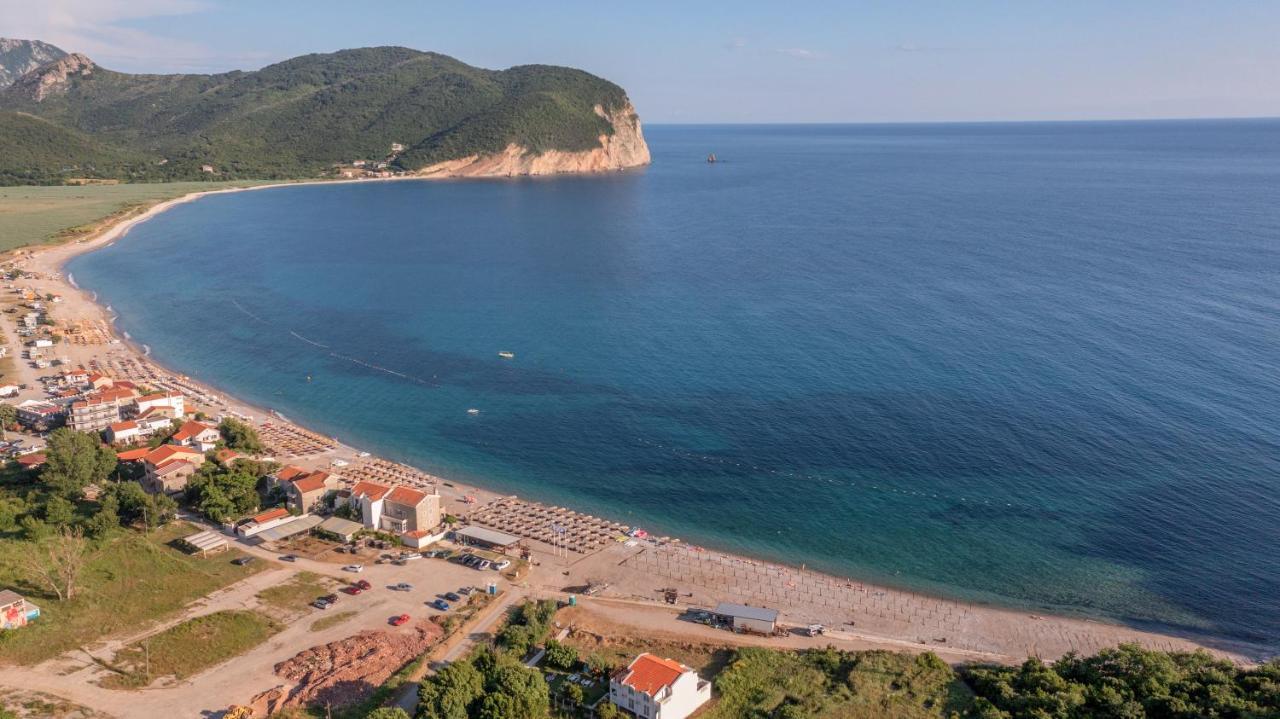 Apartments Bonazza Petrovac Bagian luar foto