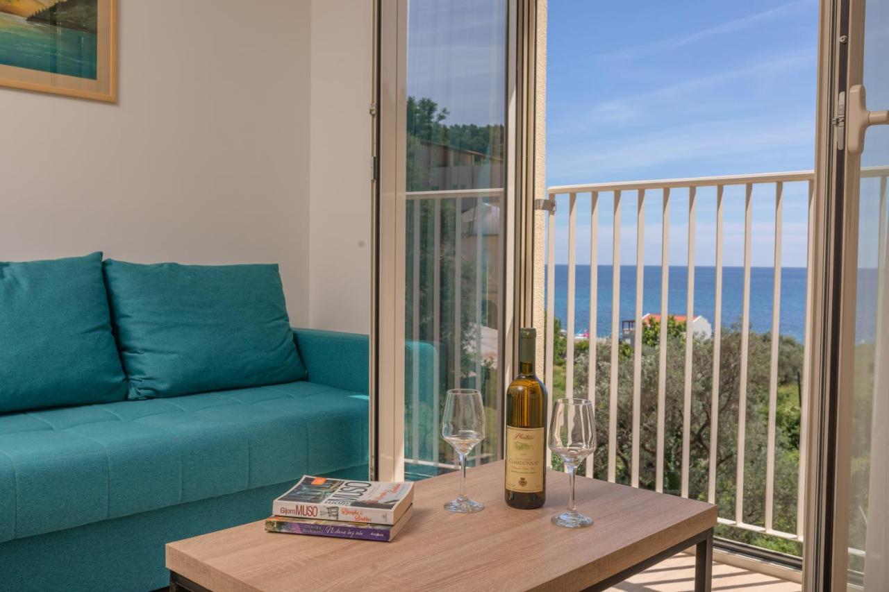 Apartments Bonazza Petrovac Bagian luar foto