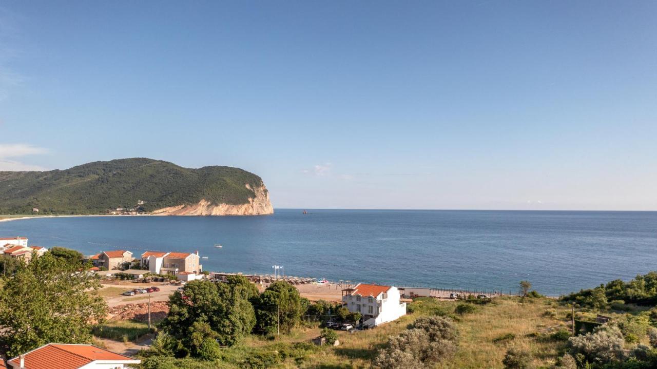 Apartments Bonazza Petrovac Bagian luar foto