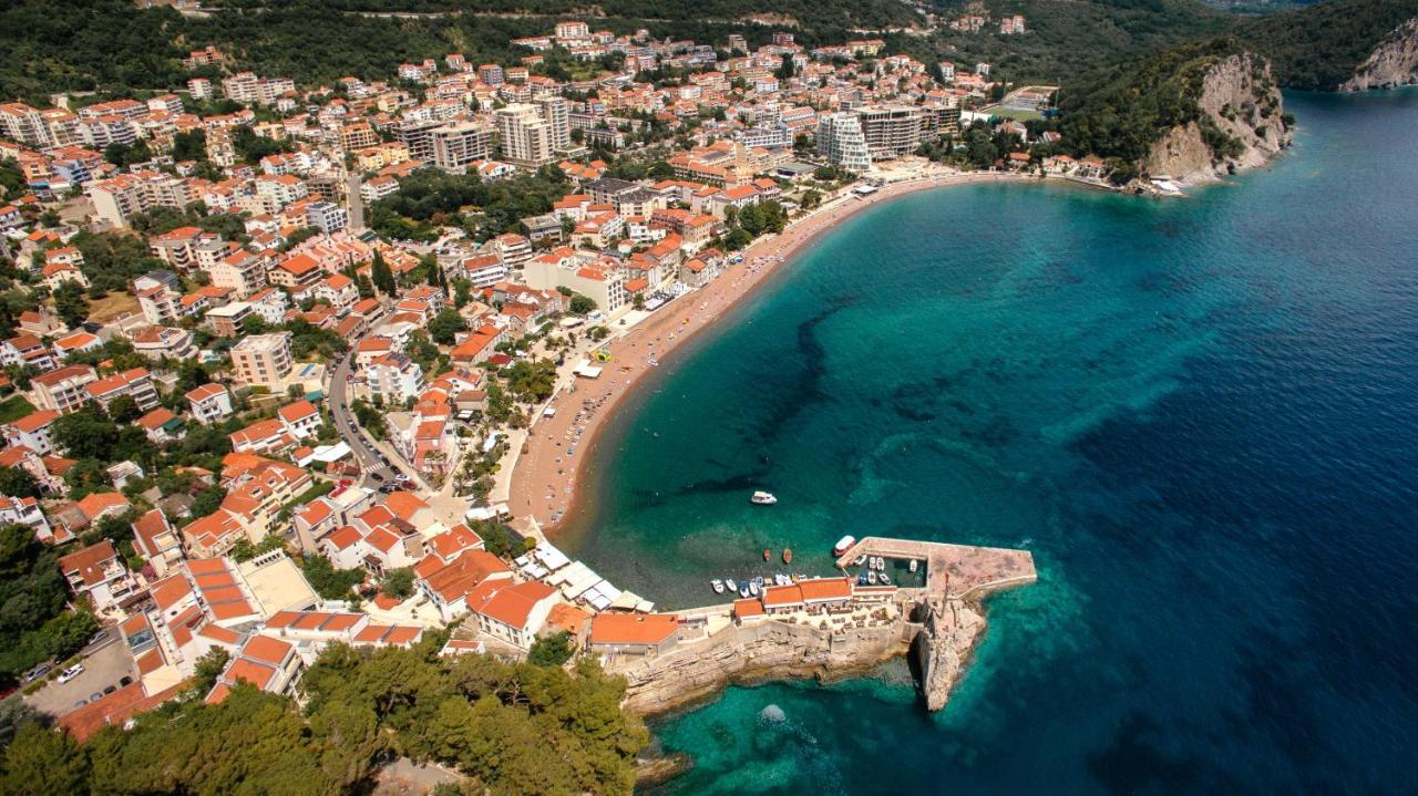 Apartments Bonazza Petrovac Bagian luar foto