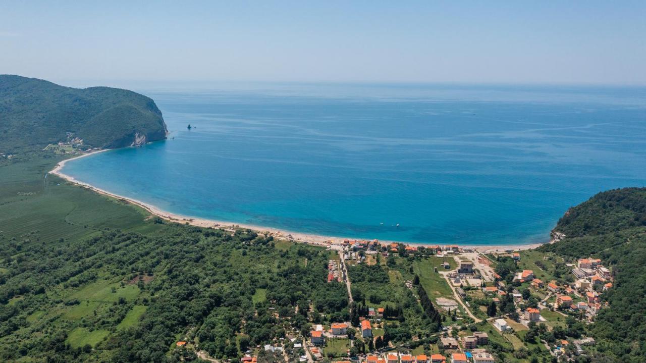 Apartments Bonazza Petrovac Bagian luar foto