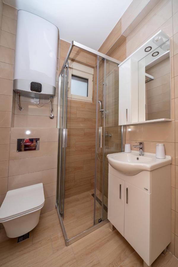 Apartments Bonazza Petrovac Bagian luar foto